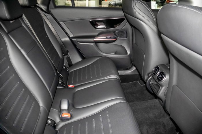 2025 Mercedes-Benz GLC-Class GLC200