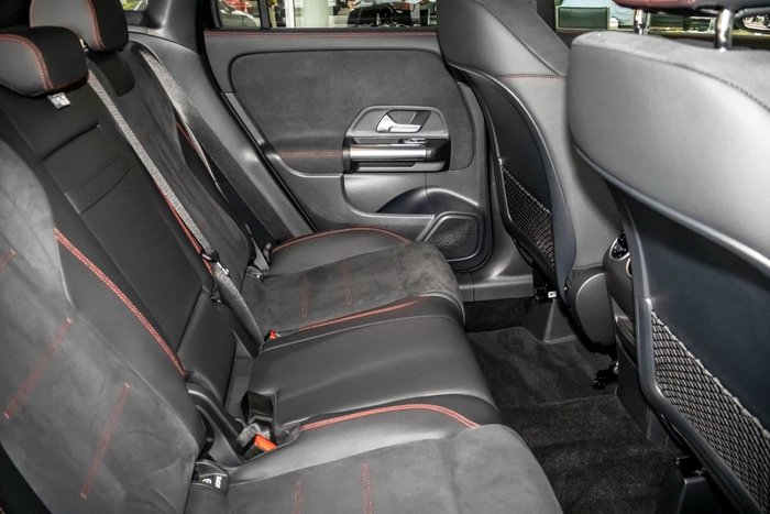 2025 Mercedes-Benz GLA-Class GLA200