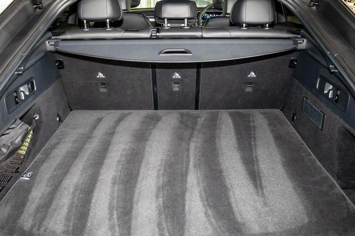 2025 Mercedes-Benz GLC-Class GLC300