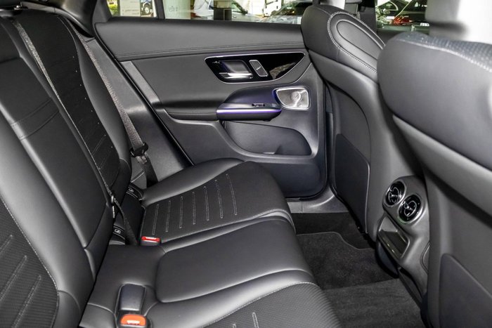 2025 Mercedes-Benz GLC-Class GLC300