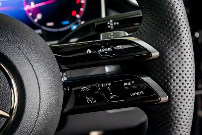 2025 Mercedes-Benz GLC-Class GLC300