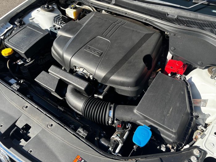 2016 Holden Commodore SV6 VF Series II MY16 Heron White