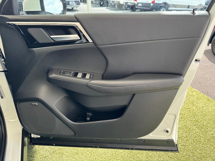 2025 Mitsubishi Outlander Aspire