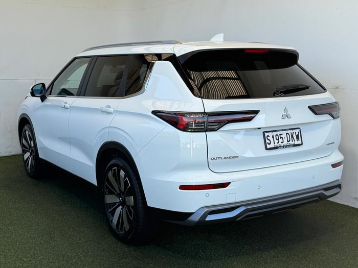 2025 Mitsubishi Outlander Aspire