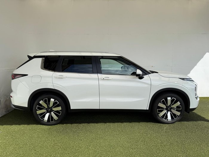 2025 Mitsubishi Outlander Aspire