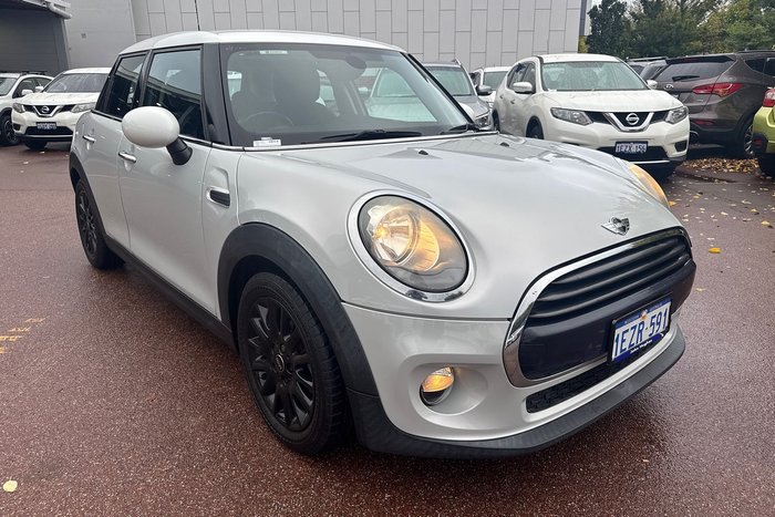 2016 MINI Hatch Cooper