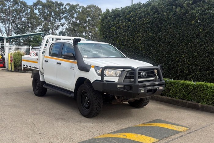 2022 Toyota Hilux SR