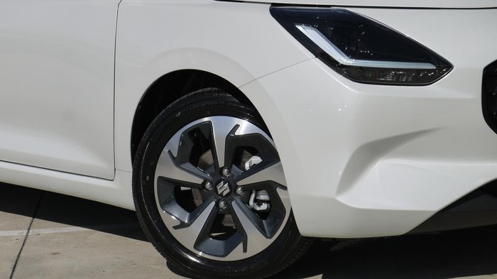 2025 Suzuki Swift Hybrid GLX