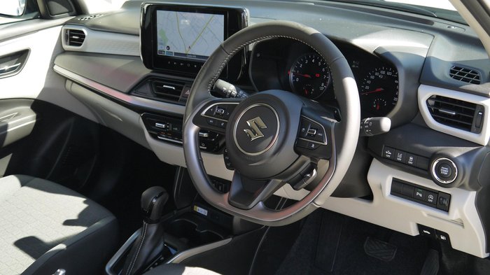 2025 Suzuki Swift Hybrid GLX