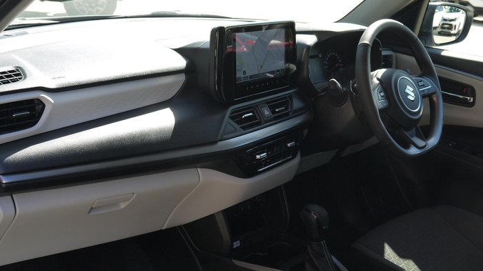2025 Suzuki Swift Hybrid GLX