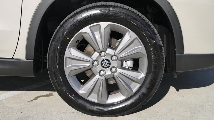2025 Suzuki Vitara Turbo Hybrid