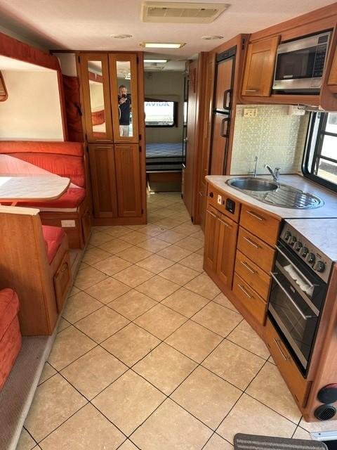2010 Winnebago (Avida) Longreach