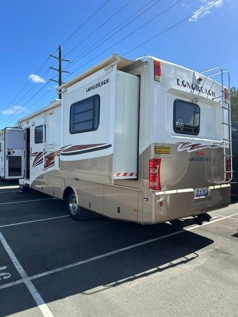 2010 Winnebago (Avida) Longreach