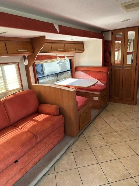 2010 Winnebago (Avida) Longreach