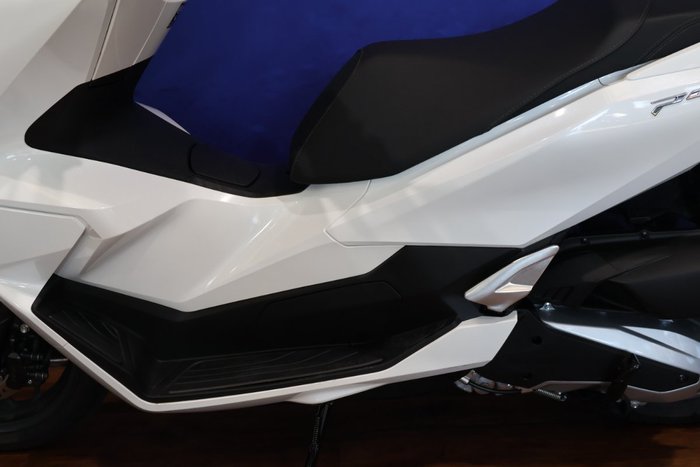2025 Honda PCX125 White