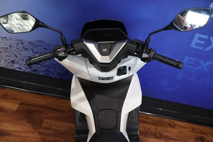 2025 Honda PCX125 White