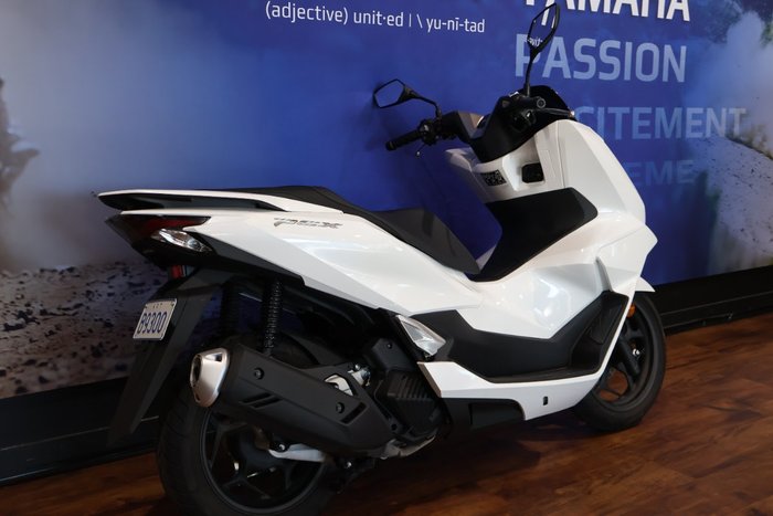 2025 Honda PCX125 White