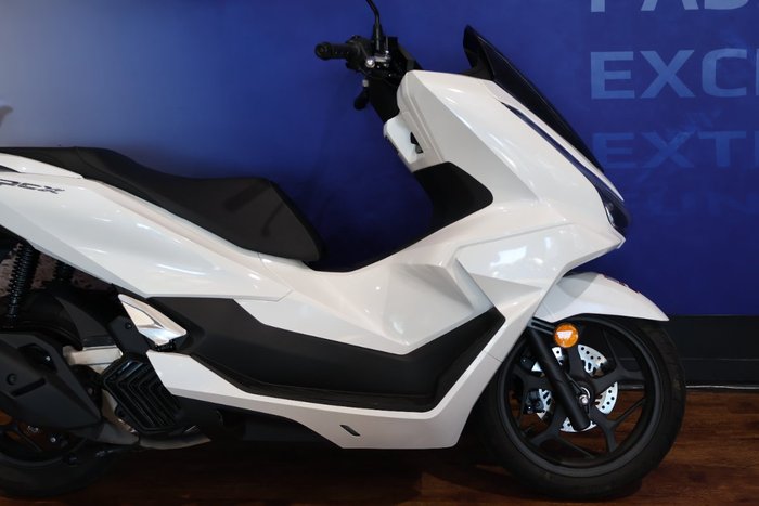 2025 Honda PCX125 White