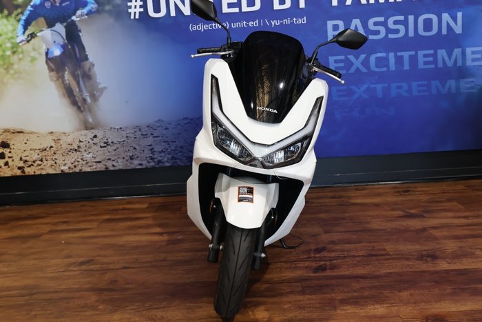 2025 Honda PCX125 White