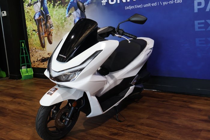 2025 Honda PCX125 White