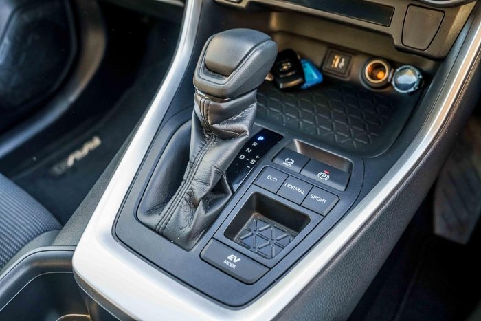 2024 Toyota RAV4 GX