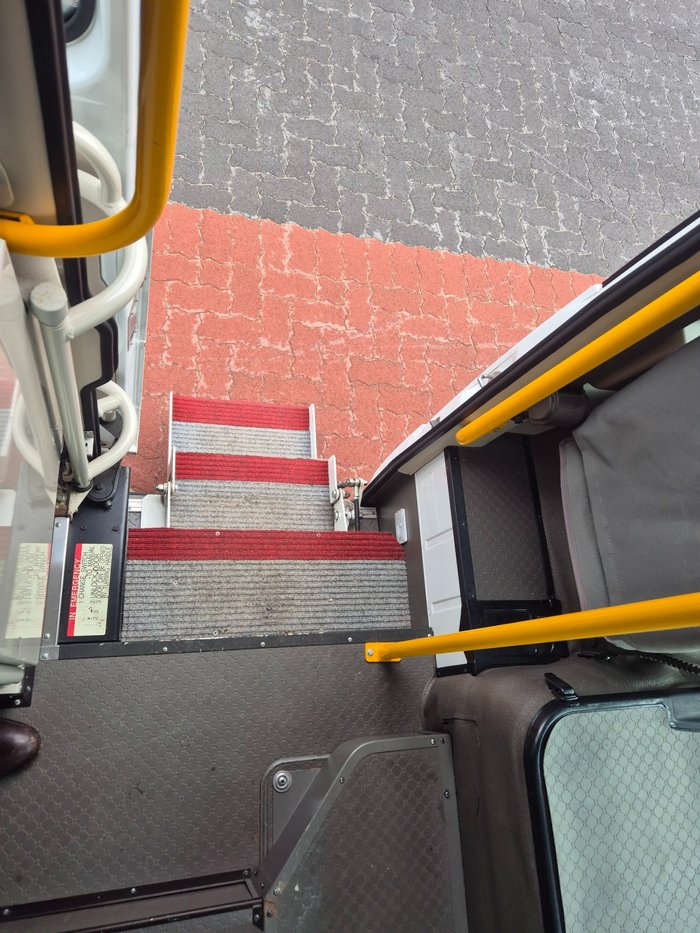 2015 Fuso Rosa 25 seat AUTO Deluxe Bus