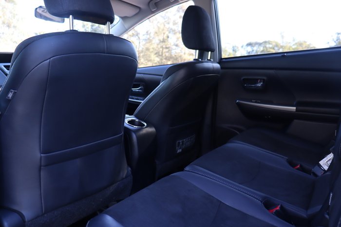 2017 Toyota Prius V Hybrid