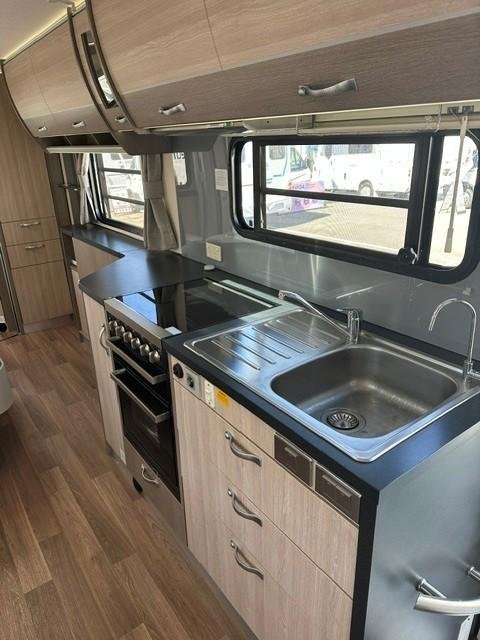 2016 Avida Esperance