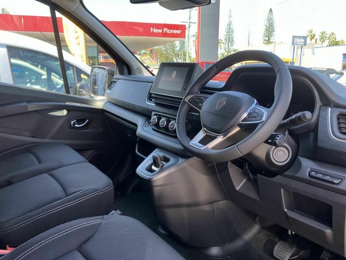 2026 Renault Trafic Premium
