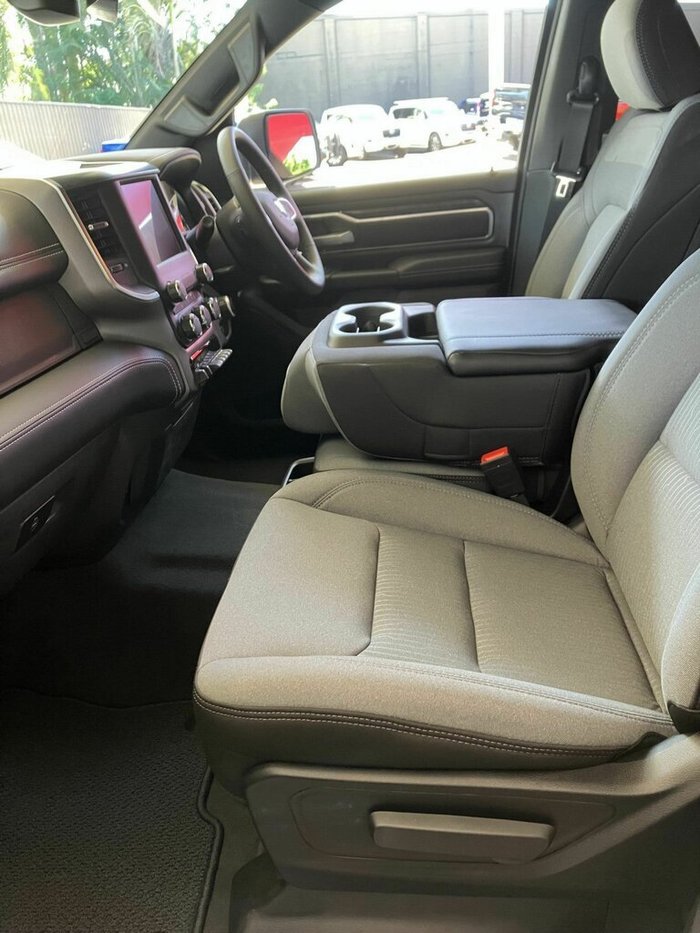 2026 Ram 1500 BIG Horn (6-4 Tub) Mhev (4x4)
