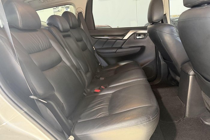 2016 Mitsubishi Pajero Sport GLS