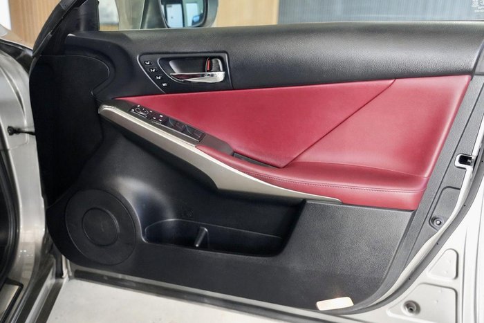 2016 Lexus IS 200t F Sport