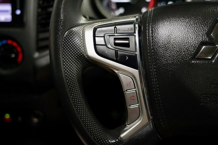 2023 Mitsubishi Triton GLX