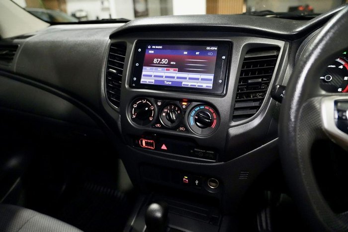 2023 Mitsubishi Triton GLX