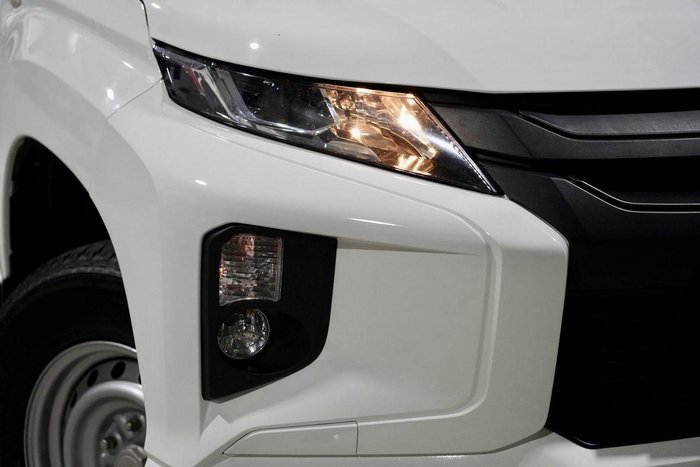 2023 Mitsubishi Triton GLX