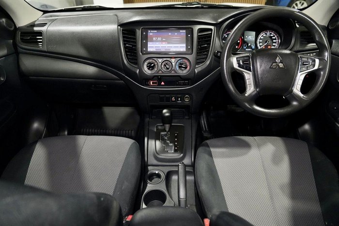 2023 Mitsubishi Triton GLX