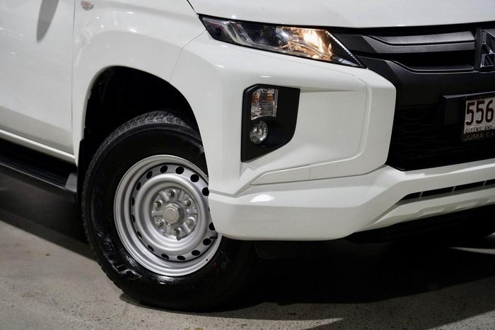 2023 Mitsubishi Triton GLX