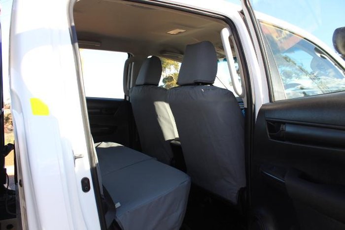 2022 Toyota Hilux SR