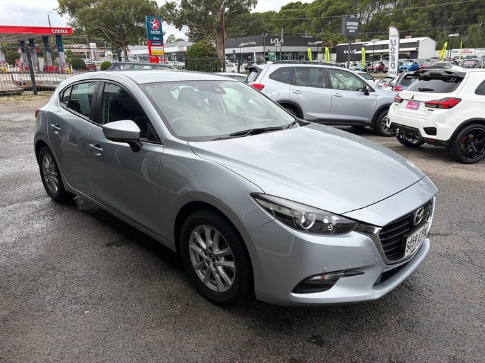 2017 Mazda 3 Neo
