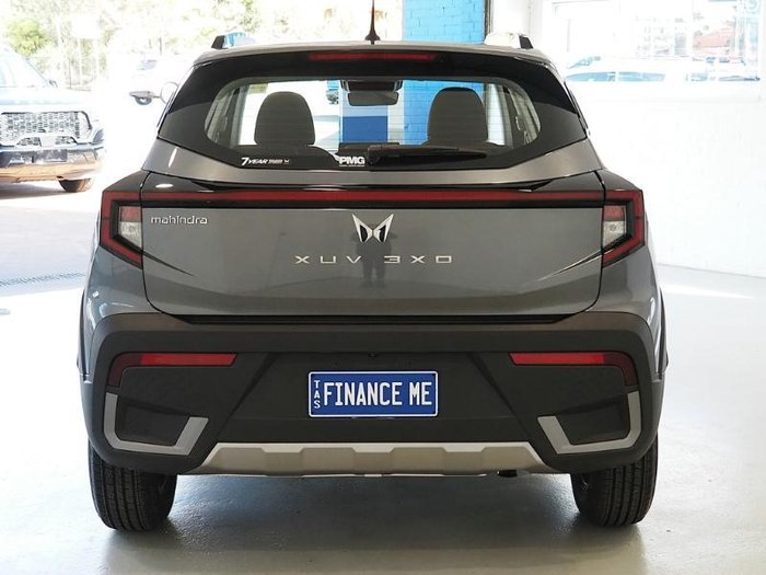 2025 Mahindra XUV3XO AX5L
