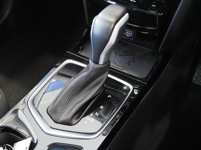 2025 Mahindra XUV3XO AX5L
