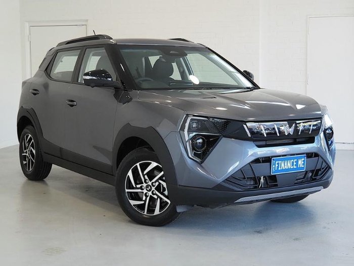2025 Mahindra XUV3XO AX5L