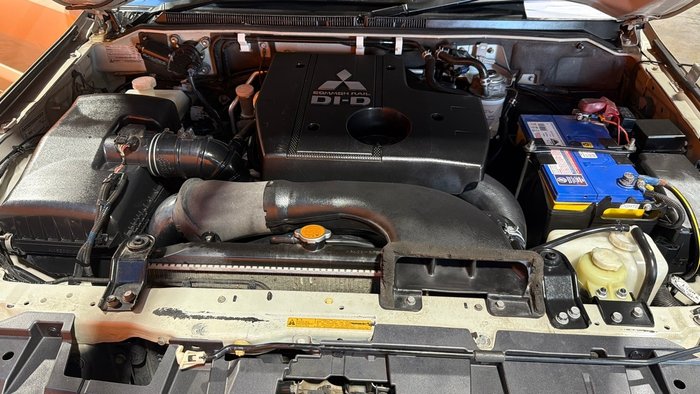 2007 Mitsubishi Pajero VR-X