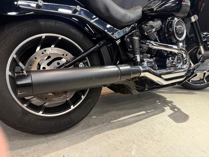 2021 Harley-Davidson Sport Glide 107 (FLSB) Softail Black