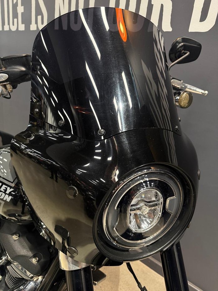 2021 Harley-Davidson Sport Glide 107 (FLSB) Softail Black