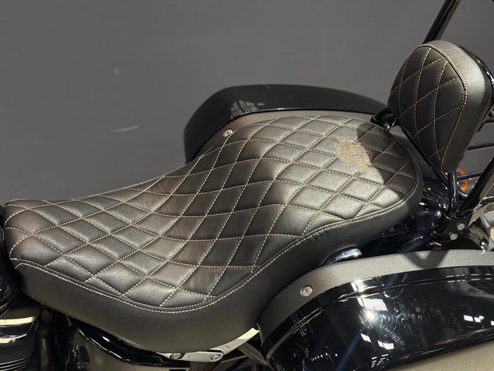 2021 Harley-Davidson Sport Glide 107 (FLSB) Softail Black