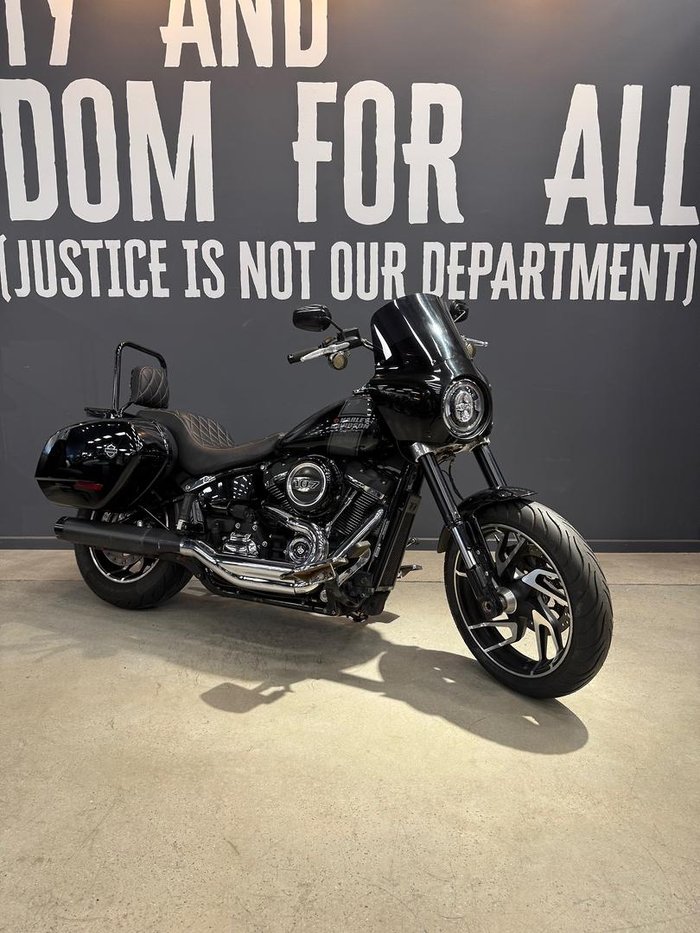2021 Harley-Davidson Sport Glide 107 (FLSB) Softail Black