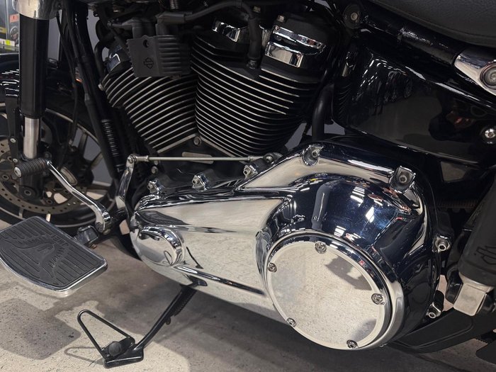 2021 Harley-Davidson Sport Glide 107 (FLSB) Softail Black