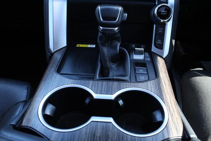 2022 Toyota Landcruiser VX