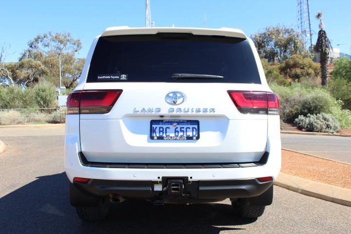 2022 Toyota Landcruiser VX